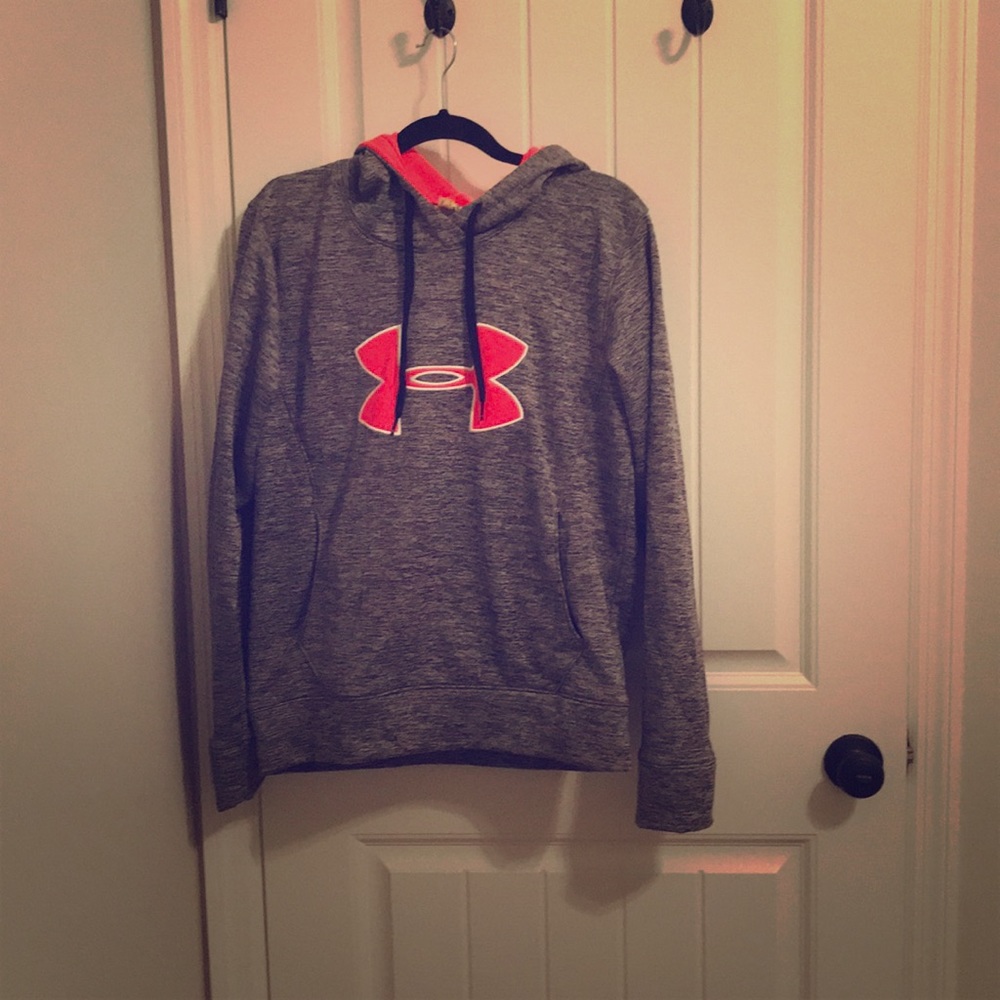 Under Armour Sweatshirt